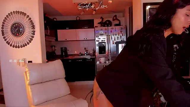 sofiasexhot online show from 02/02/26, 12:48