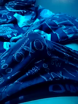 Kkkdkdjdj online show from 11/16/25, 09:37