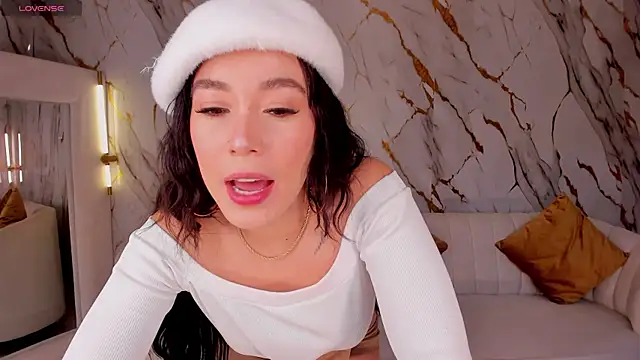 ZaraKafruni online show from 02/27/26, 04:23