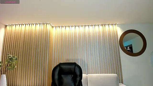 SophieLanne online show from 03/29/26, 03:50