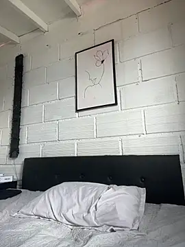 LaraDanverss online show from 11/28/25, 07:16