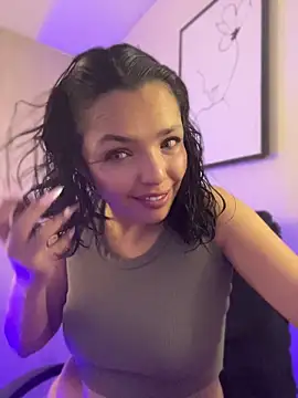 LaraDanverss online show from 04/16/26, 09:04