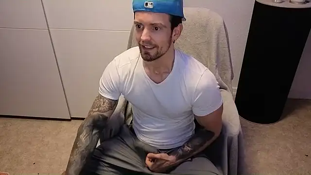 Mystery Mark online show from 12/05/25, 08:38