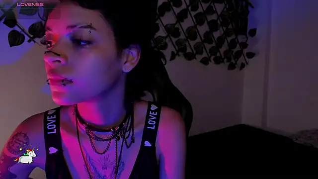 Anny Kiitty online show from 07/07/26, 09:24