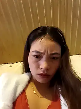  Su-Su  online show from 12/04/25, 01:04