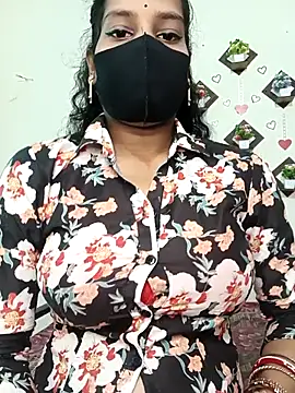 Desi Hot Queen online show from 03/05/26, 03:02