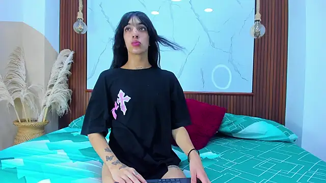 Loversinfire2 online show from 12/04/25, 08:28