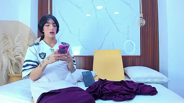 Loversinfire2 online show from 12/19/25, 08:38