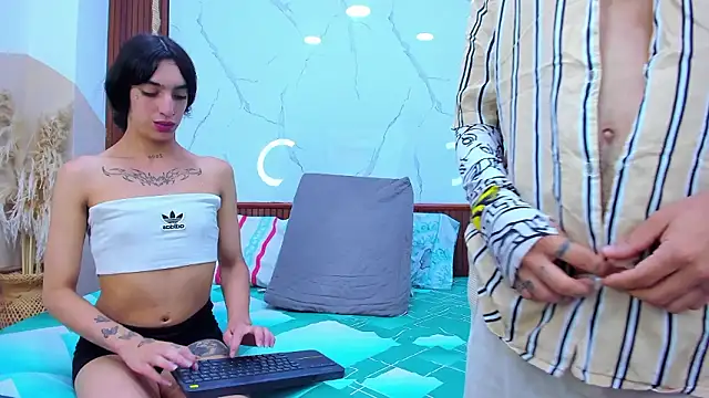 Loversinfire2 online show from 03/22/26, 02:15