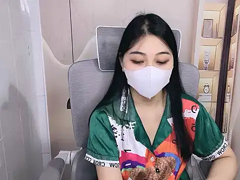 Lousii online show from 04/04/26, 02:36