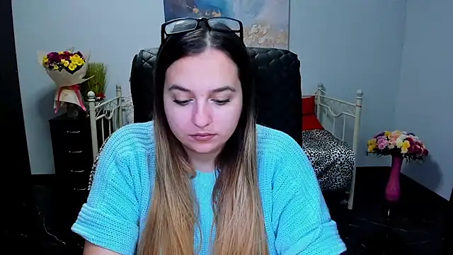 Maria Bond online show from 12/05/25, 06:55