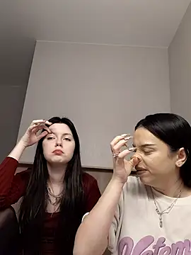 Snapshot of dawnbeforesunset chatting on 11/15/25, 12:45 dawnbeforesunset online show from 11/15/25, 12:45