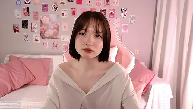 Lexi Bottom online show from 12/14/25, 01:55