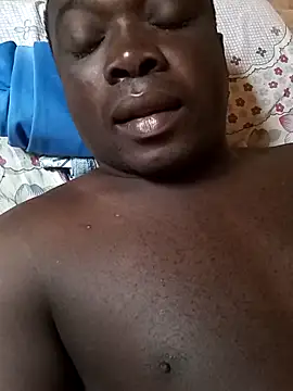 Snapshot of a_jose3 chatting on 11/26/25, 01:12 a jose3 online show from 11/26/25, 01:12