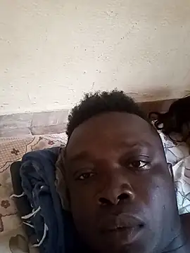 Snapshot of a_jose3 chatting on 12/01/25, 03:28 a jose3 online show from 12/01/25, 03:28