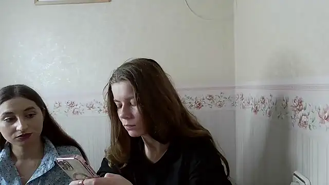 Snapshot of AzumiWenius chatting on 11/17/25, 08:03 AzumiWenius online show from 11/17/25, 08:03