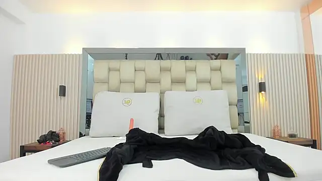 noah pariss online show from 12/04/25, 11:19