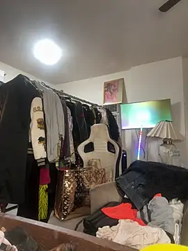 Motherbigbus online show from 03/09/26, 10:19