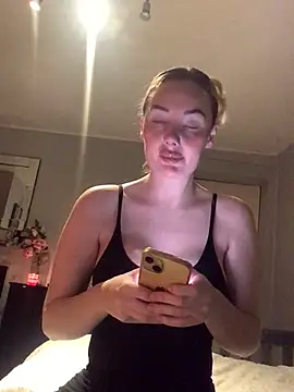 xoxohan11 online show from 02/02/26, 08:51