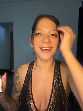 Snapshot of biadominatrix chatting on 05/16/26, 12:04 biadominatrix online show from 05/16/26, 12:04