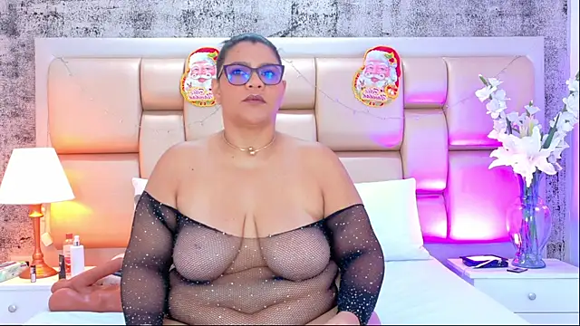 SelennaCooper online show from 12/20/25, 12:12