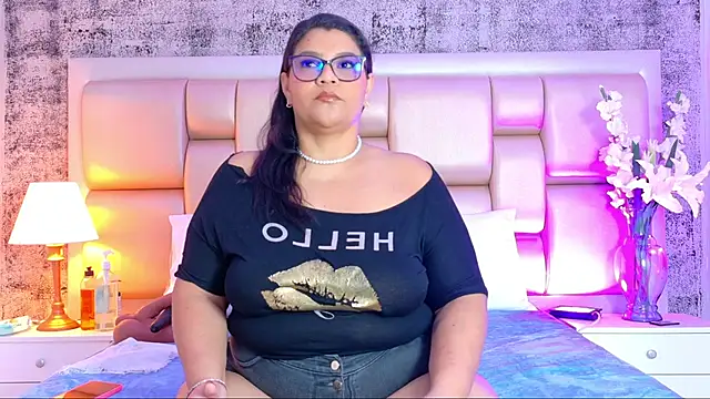 SelennaCooper online show from 04/09/26, 11:37