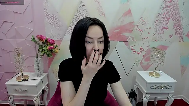 Snapshot of Suzy_mcraky1 chatting on 11/17/25, 09:26 Suzy mcraky1 online show from 11/17/25, 09:26