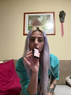 feliciafelon online show from 04/23/26, 12:23