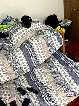 Boyfriend-Hot online show from 02/12/26, 03:56