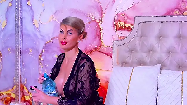 SalmaRroze online show from 11/21/25, 05:06