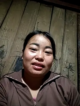 Snapshot of Rose-rose1234 chatting on 11/16/25, 11:16 Rose-rose1234 online show from 11/16/25, 11:16