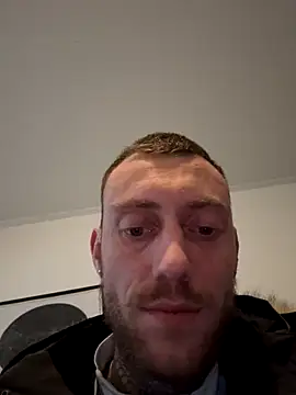 helloo1991 online show from 11/30/25, 07:34