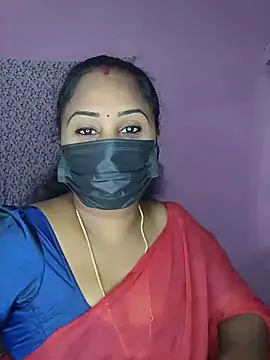 Snapshot of Tamil_devagi chatting on 06/03/26, 05:18 Tamil devagi online show from 06/03/26, 05:18