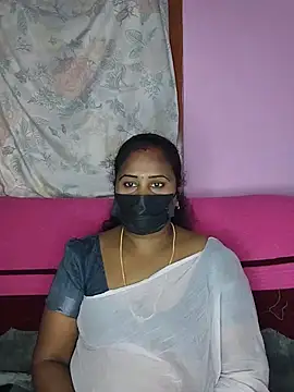 Snapshot of Tamil_devagi chatting on 06/05/26, 04:52 Tamil devagi online show from 06/05/26, 04:52