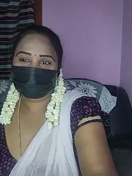 Snapshot of Tamil_devagi chatting on 07/15/26, 04:51 Tamil devagi online show from 07/15/26, 04:51