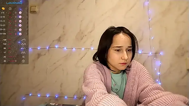 TianaMeiser online show from 12/18/25, 12:22