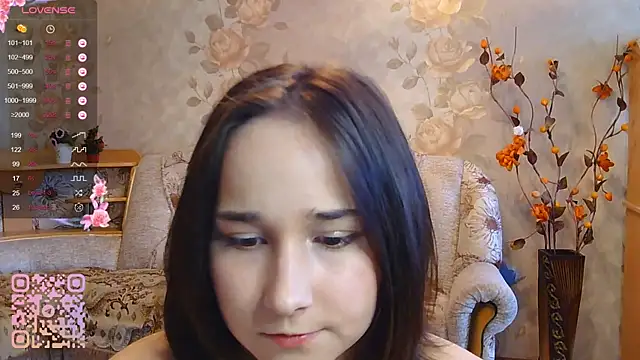 Snapshot of TianaMeiser chatting on 04/25/26, 01:41 TianaMeiser online show from 04/25/26, 01:41