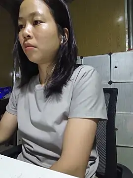 Snapshot of Cat-meow chatting on 05/20/26, 02:12 Cat-meow online show from 05/20/26, 02:12