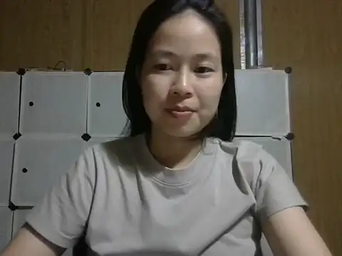 Snapshot of Cat-meow chatting on 06/07/26, 02:32 Cat-meow online show from 06/07/26, 02:32