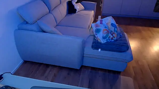 Buidapest online show from 02/02/26, 04:00