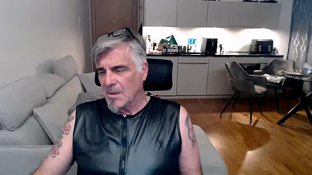 Buidapest online show from 03/20/26, 05:23