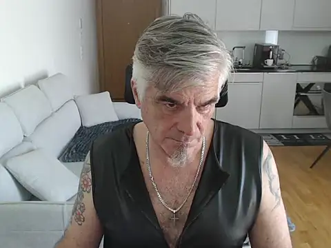 Buidapest online show from 04/19/26, 08:02