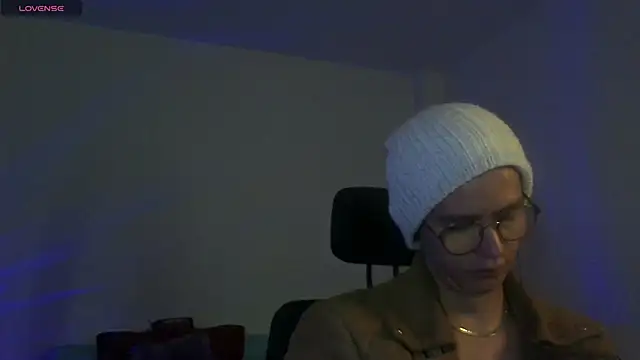 Brandon starkk online show from 04/15/26, 08:20