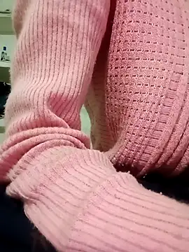 Anushasharma89 online show from 11/28/25, 12:46