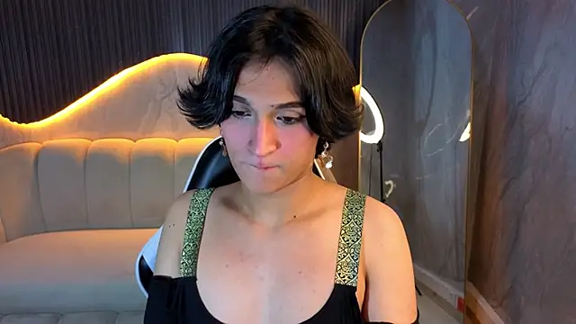 zoe tp online show from 12/15/25, 08:02