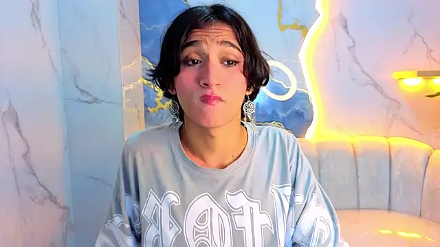 zoe tp online show from 12/20/25, 12:56