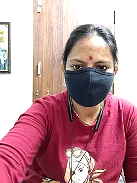 Queen-Neha online show from 04/07/26, 07:14