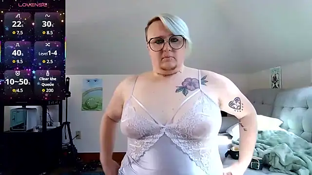 queerlyjaz online show from 04/18/26, 07:07