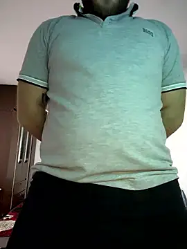 Snapshot of Andreiandu23 chatting on 01/11/26, 09:42 Andreiandu23 online show from 01/11/26, 09:42