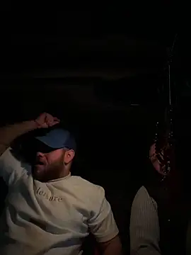 Snapshot of Andreiandu23 chatting on 02/04/26, 08:14 Andreiandu23 online show from 02/04/26, 08:14